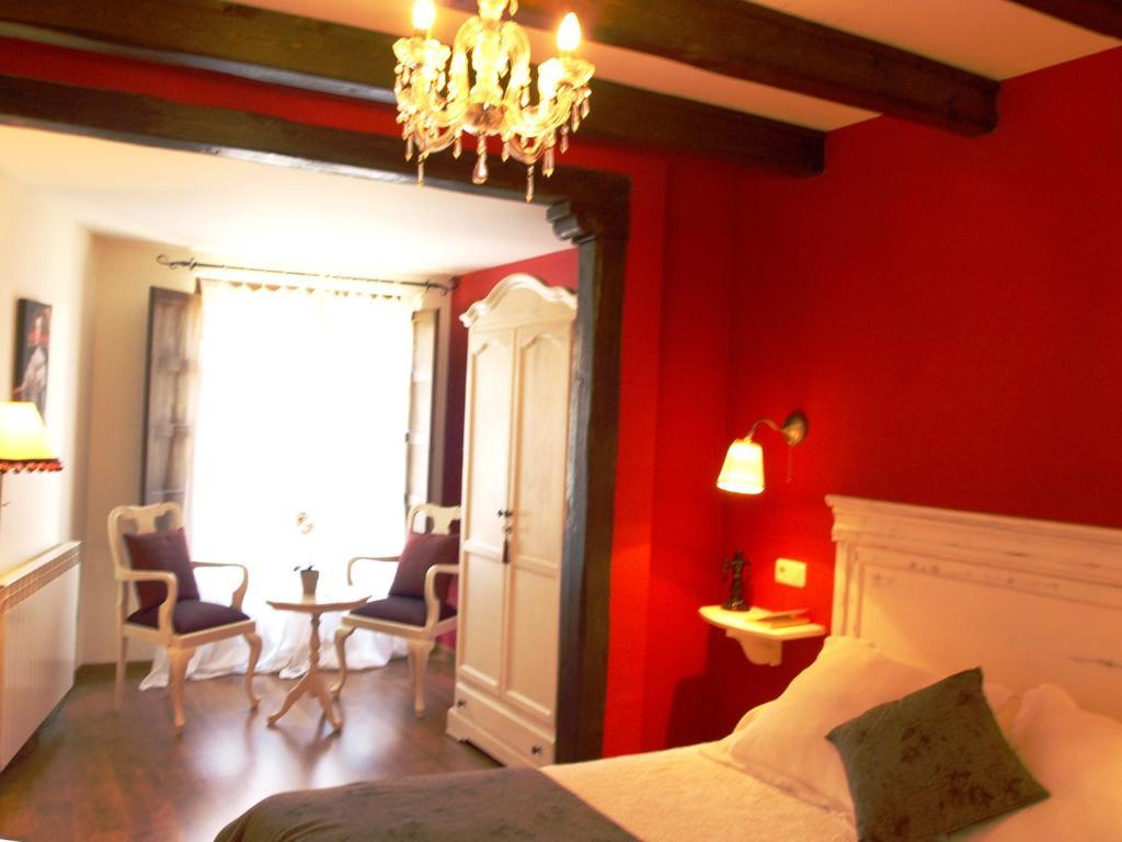 Casa Del Infanzon Hotel Sos del Rey Católico Стая снимка